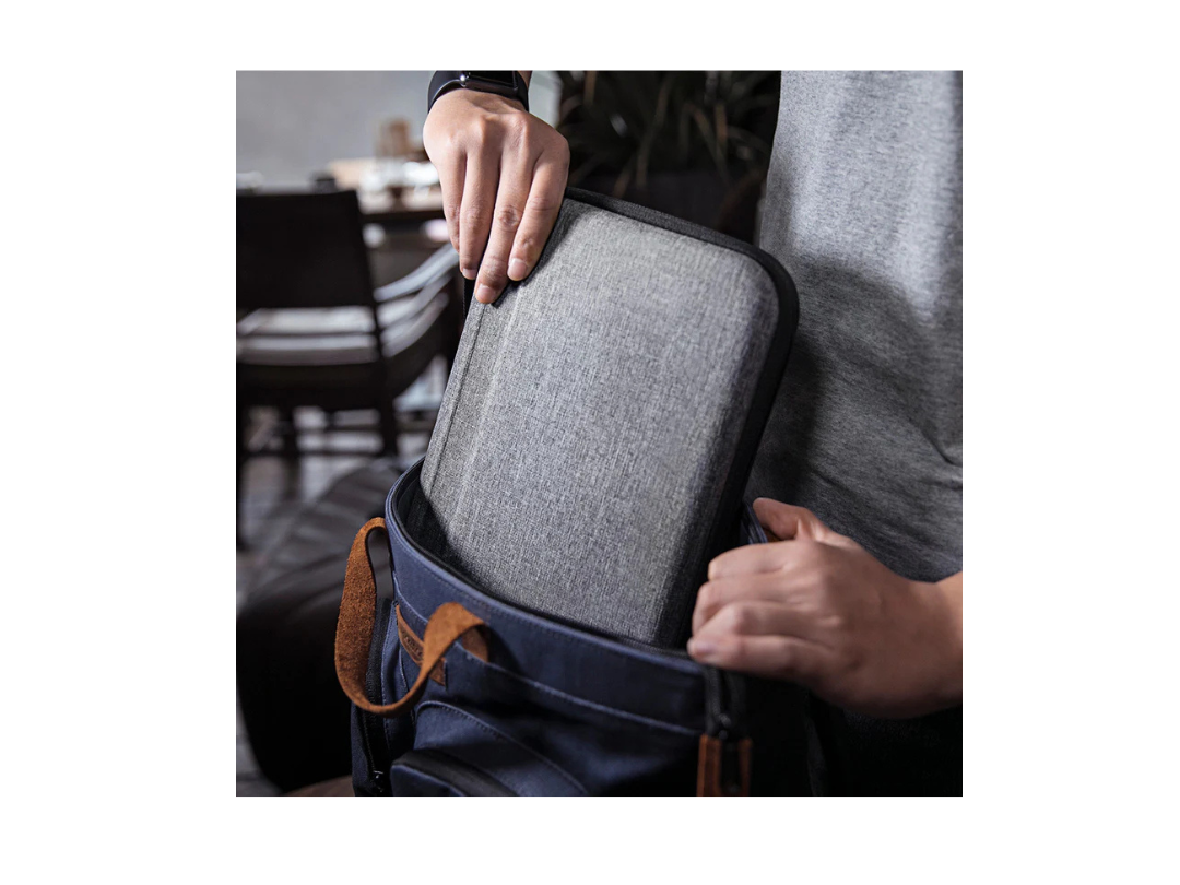 Buy Tomtoc FancyCase-B06 Tablet Portfolio for 11-inch iPad Air/Pro in Qatar Buy Tomtoc FancyCase-B06 Tablet Portfolio for 11-inch iPad Air/Pro in Qatar